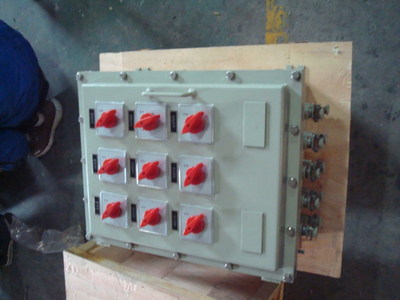 【特价销售照明配电箱、配电柜、无功补偿柜】价格,厂家,图片,无功补偿装置,瑞安市恒安电气-